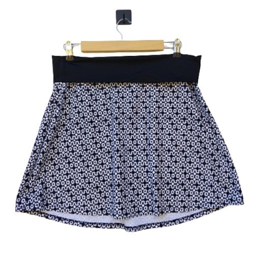 Title Nine Foldover Skirt Size XL Black White Print Short Stretch Active Workout